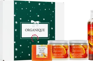 Organique, Cozy Winter Spice, zestaw kosmetyków dla kobiet, żel pod prysznic 250ml + masło do ciała 200ml + peeling do ciała cukrowy 200ml + mydło 100g, 1 szt.
